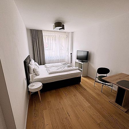 Myfavorit Apartments - Spacious Apartments Next To Puplic Transport U1 Direct Connection To Citycenter Viena Exterior foto
