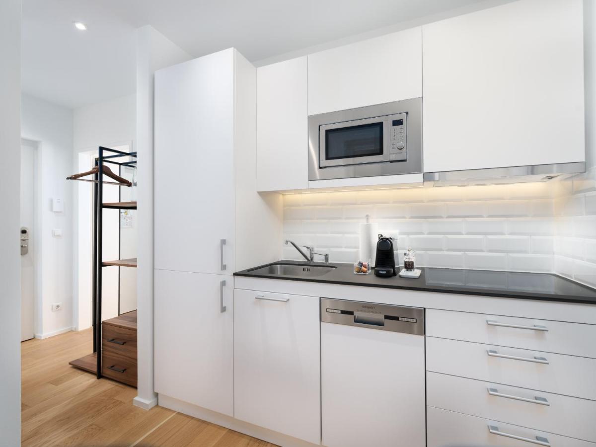 Myfavorit Apartments - Spacious Apartments Next To Puplic Transport U1 Direct Connection To Citycenter Viena Exterior foto