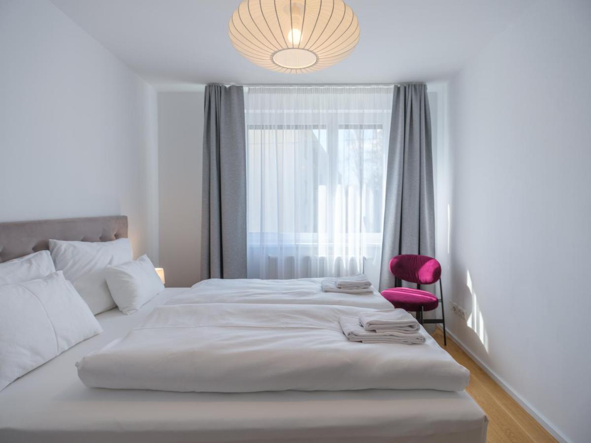 Myfavorit Apartments - Spacious Apartments Next To Puplic Transport U1 Direct Connection To Citycenter Viena Exterior foto
