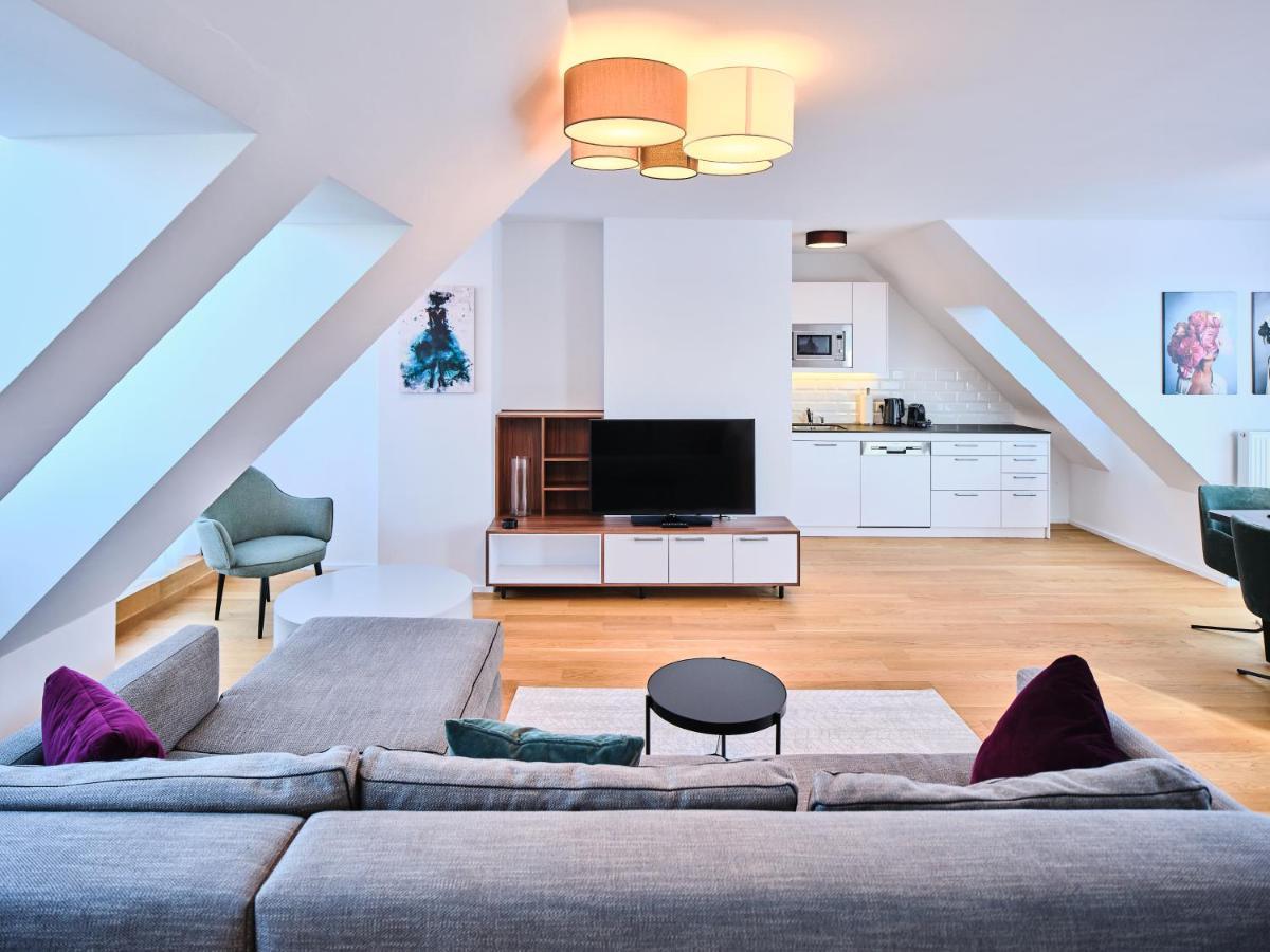 Myfavorit Apartments - Spacious Apartments Next To Puplic Transport U1 Direct Connection To Citycenter Viena Exterior foto