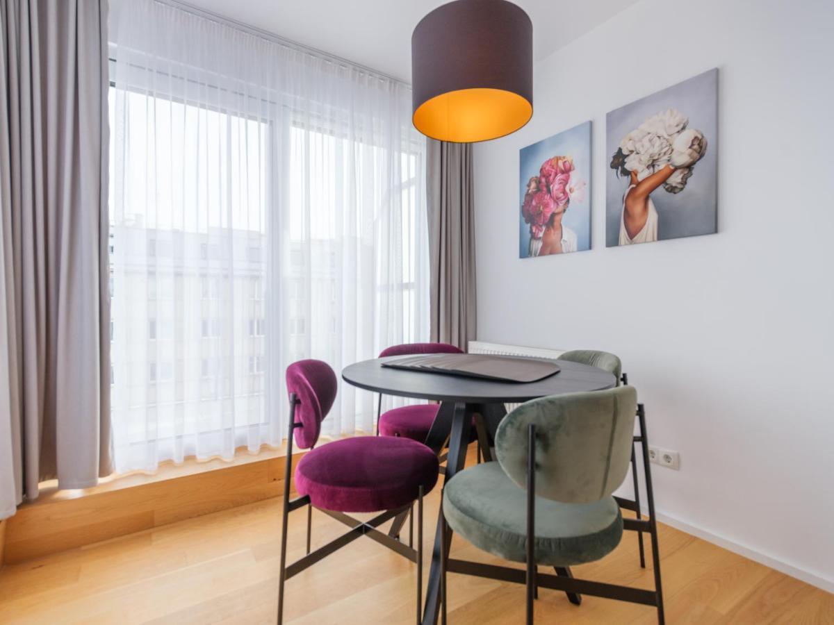 Myfavorit Apartments - Spacious Apartments Next To Puplic Transport U1 Direct Connection To Citycenter Viena Exterior foto