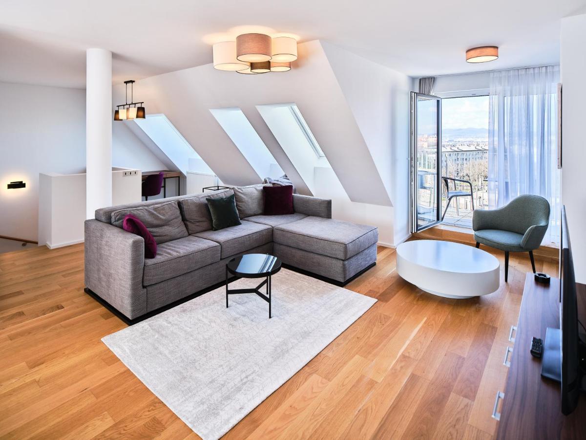 Myfavorit Apartments - Spacious Apartments Next To Puplic Transport U1 Direct Connection To Citycenter Viena Exterior foto