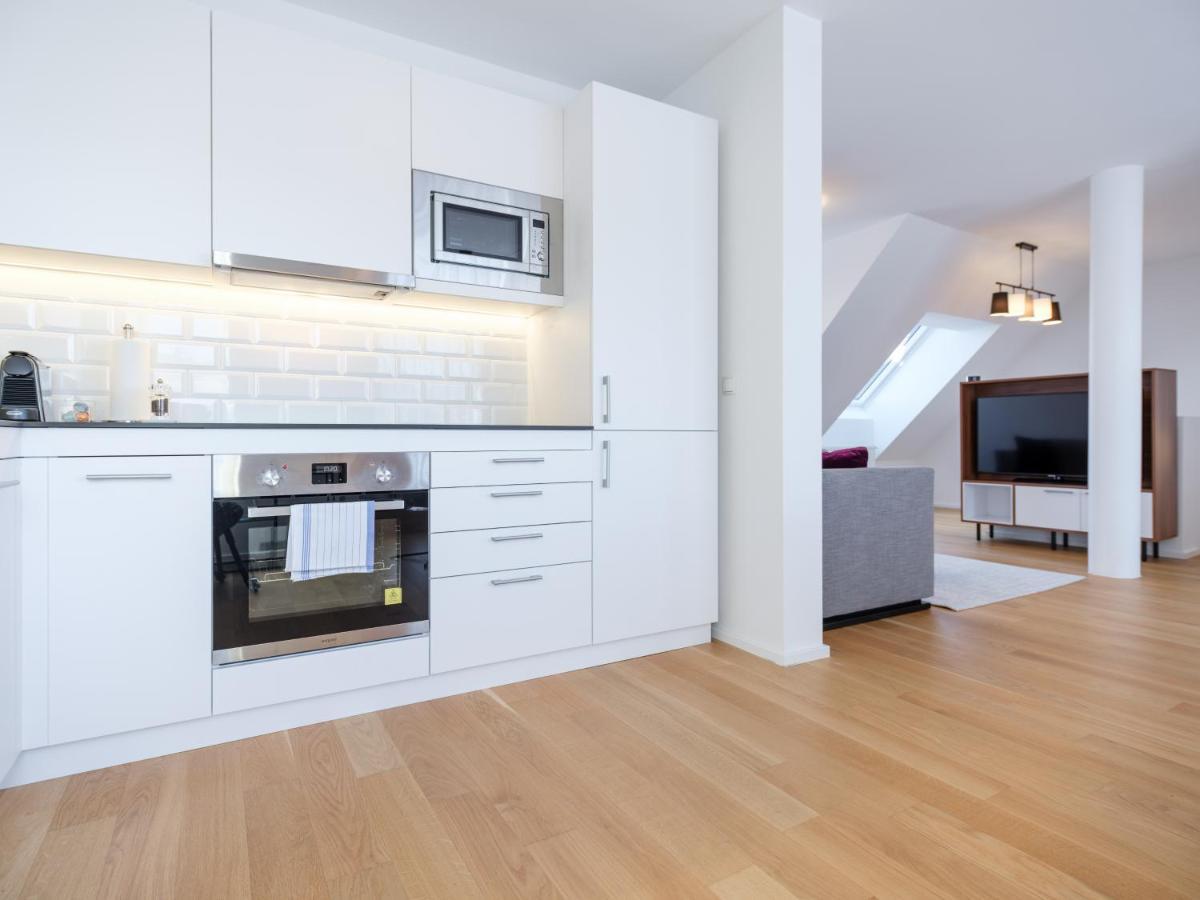 Myfavorit Apartments - Spacious Apartments Next To Puplic Transport U1 Direct Connection To Citycenter Viena Exterior foto