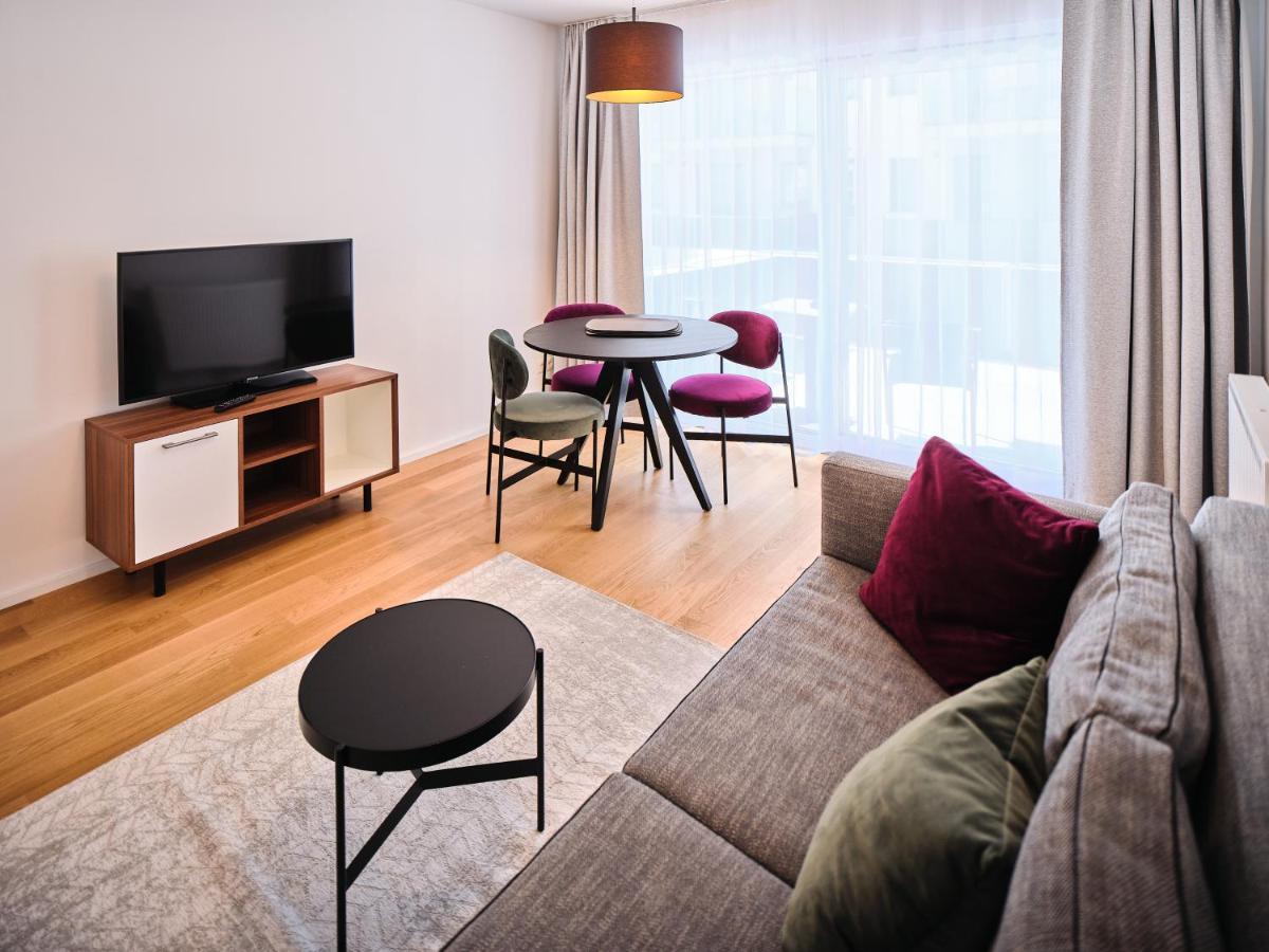 Myfavorit Apartments - Spacious Apartments Next To Puplic Transport U1 Direct Connection To Citycenter Viena Exterior foto