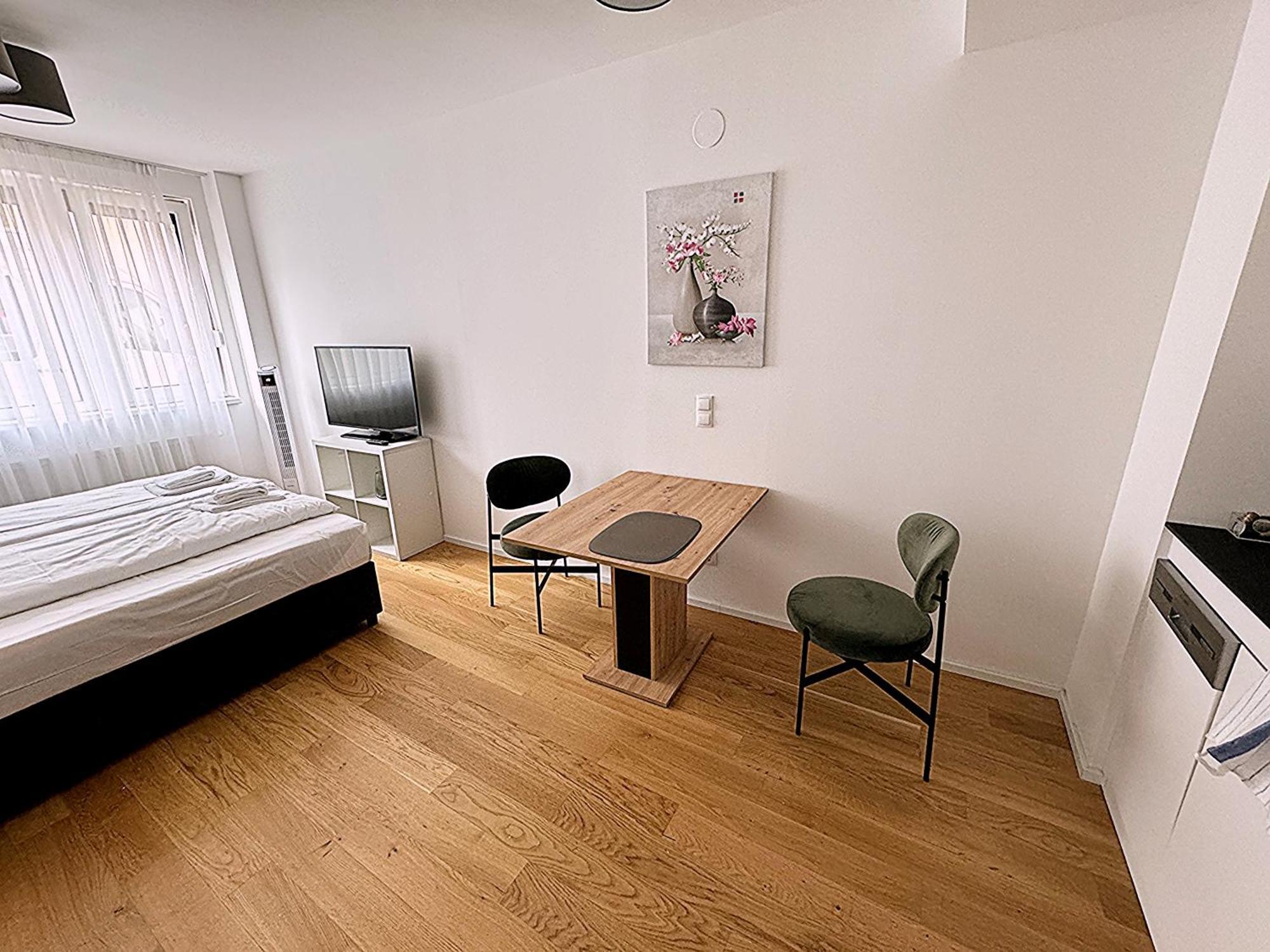 Myfavorit Apartments - Spacious Apartments Next To Puplic Transport U1 Direct Connection To Citycenter Viena Exterior foto